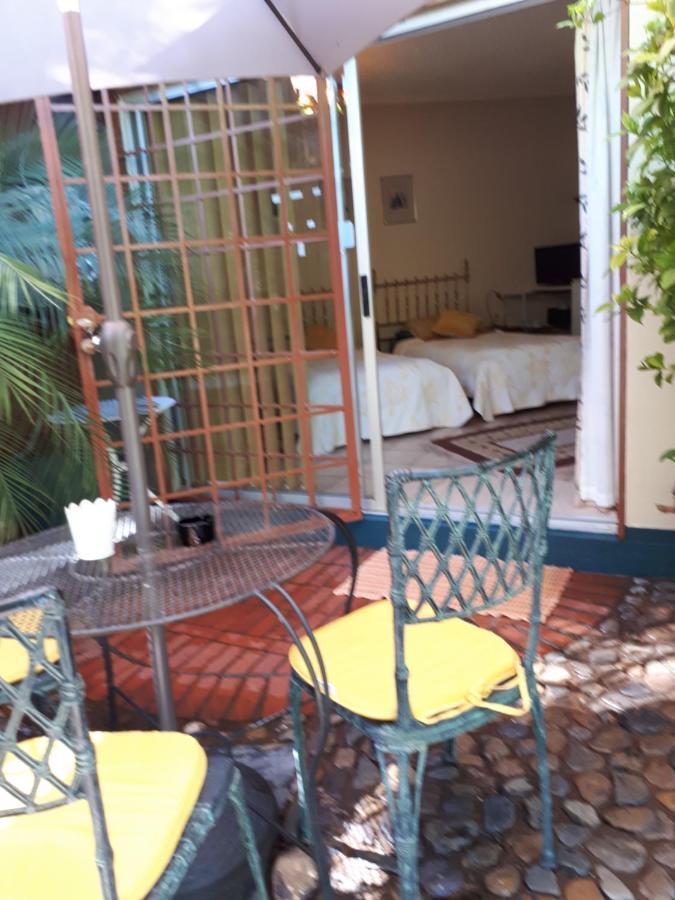 A La Fugue Hotel Upington Buitenkant foto